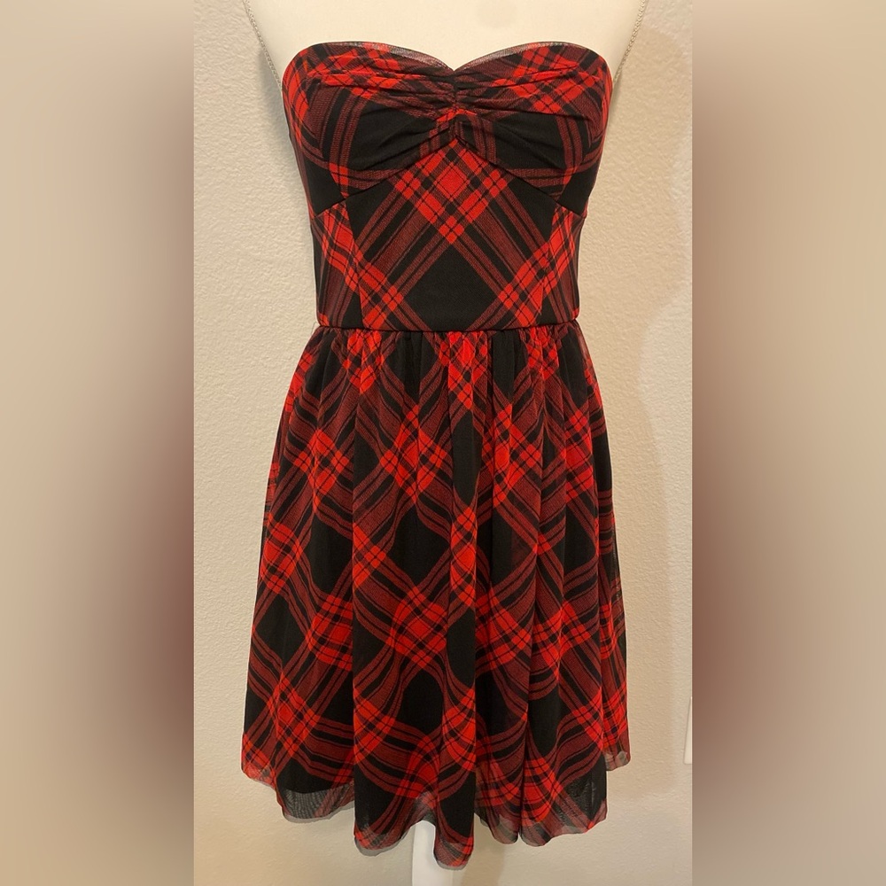 Betsey Johnson Plaid Strapless Mini Dress Size 6 - Picture 8 of 14